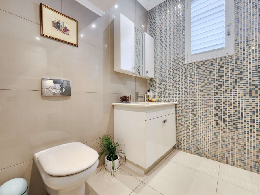 3 Bedroom Property for Sale in Bantry Bay Western Cape